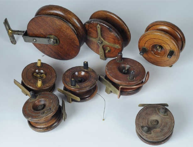 Quelques mod&egrave;les de moulinets en bois